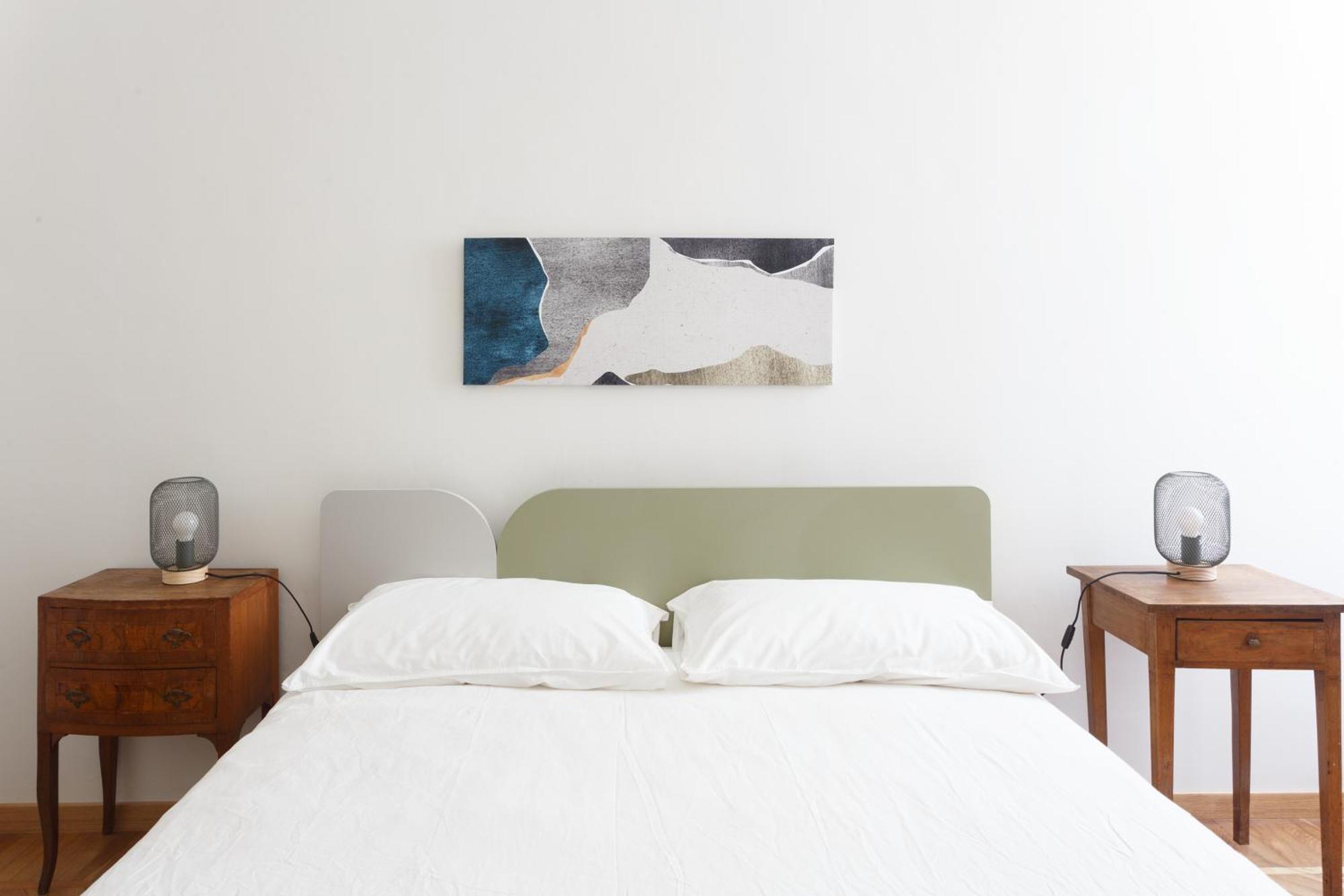 Renovated 3 Bedroom Apartment In The City Center ตูริน ภายนอก รูปภาพ